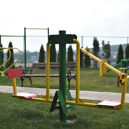 Stefan In Katalina Lux زلاتيبور