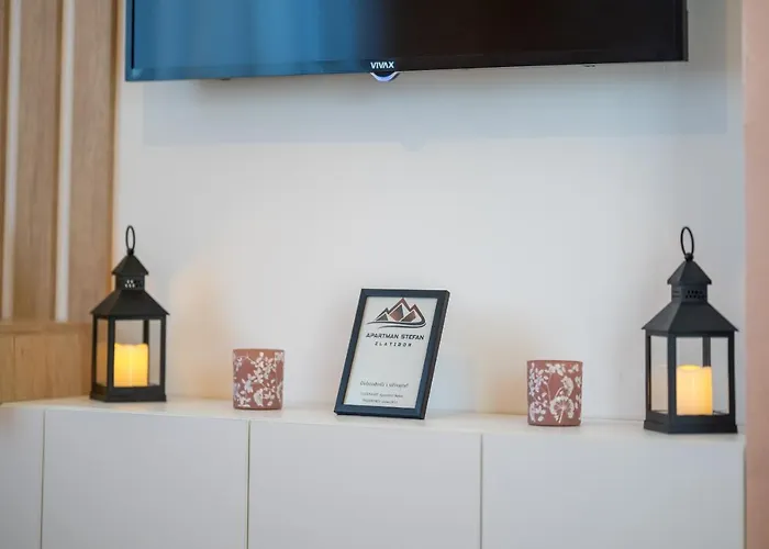 Stefan In Katalina Lux *