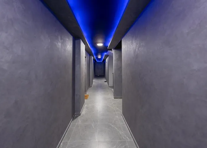 Stefan In Katalina Lux