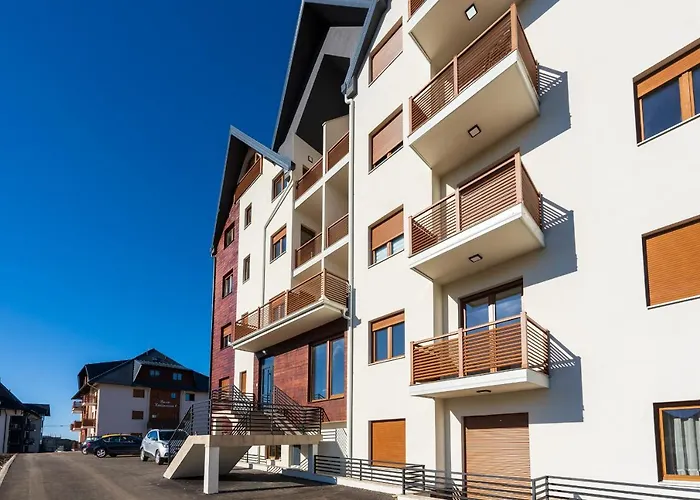 Stefan In Katalina Lux