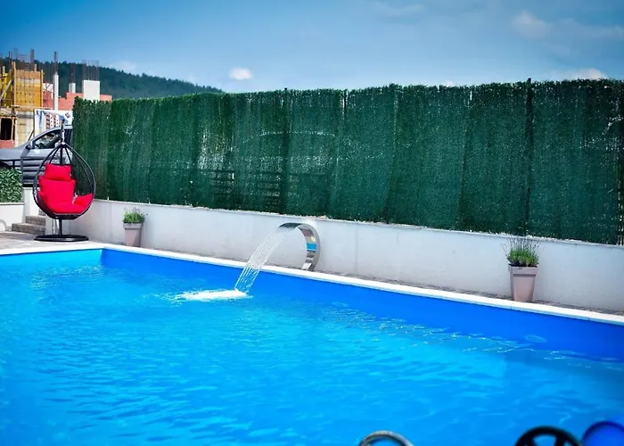 Stefan In Katalina Lux شقة زلاتيبور